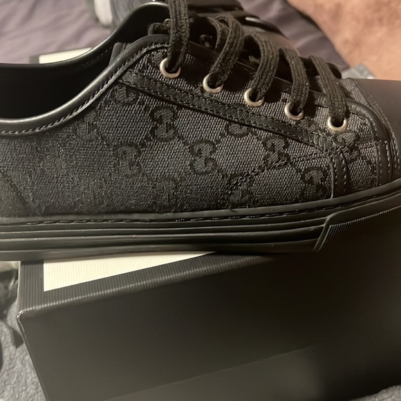 Gucci Shoes - Picture 2 of 5